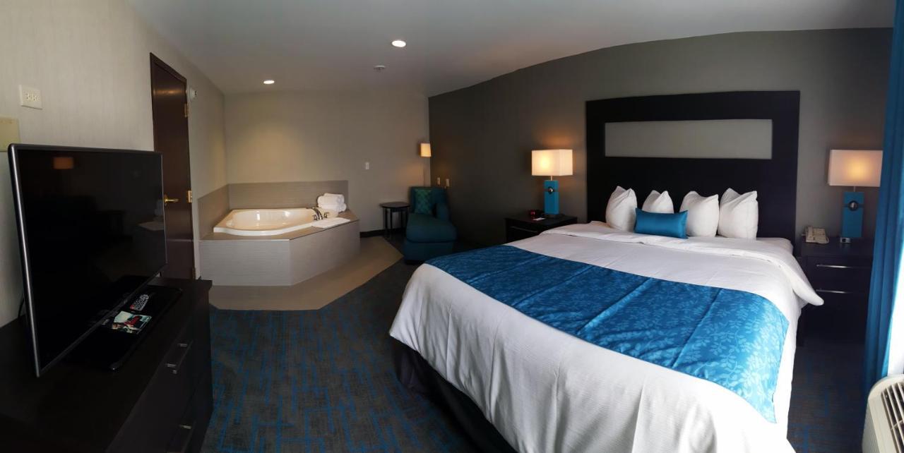 Holiday Inn & Suites Syracuse Airport - Liverpool By Ihg Zewnętrze zdjęcie