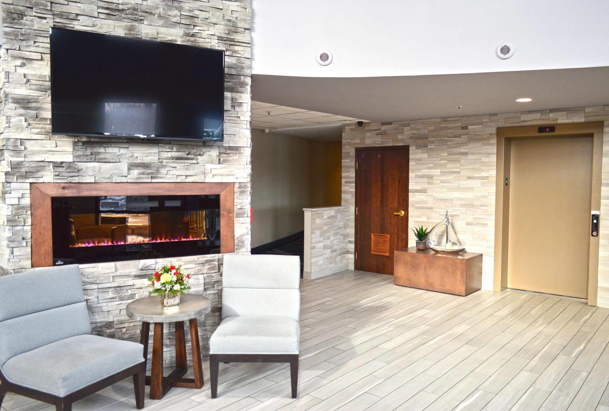 Holiday Inn & Suites Syracuse Airport - Liverpool By Ihg Zewnętrze zdjęcie